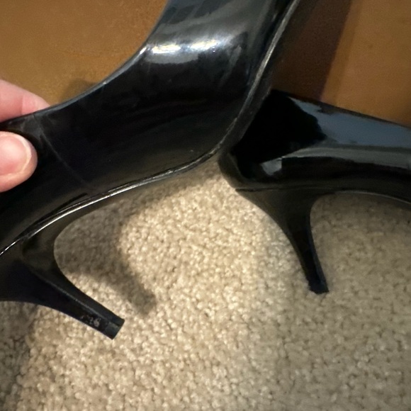 Size 37 Aldo Black Closed Pointy Toe 2.5” Stiletto Heel Pumps. - Picture 11 of 11